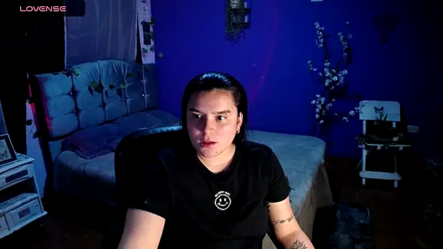 Snapshot of Nika_1_ chatting on December 1, 2025, 12:00 am Nika 1 online show from December 1, 2025, 12:00 am