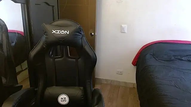 Snapshot of kv___xxx_ chatting on September 25, 2025, 4:13 pm kv   xxx  online show from September 25, 2025, 4:13 pm