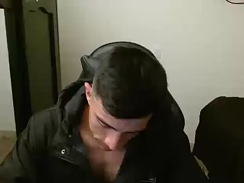 kv   xxx  online show from October 29, 2025, 4:11 am