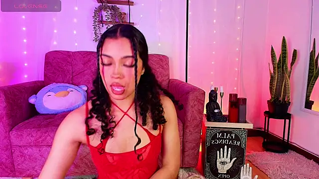 Sara Jhonson online show from June 14, 2026, 1:13 am