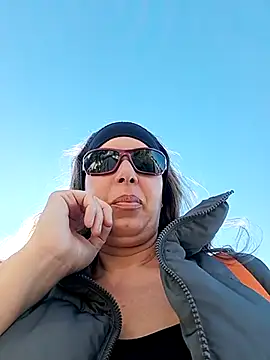 Snapshot of uber_babe chatting on December 2, 2025, 11:34 am uber babe online show from December 2, 2025, 11:34 am