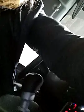 Snapshot of uber_babe chatting on March 5, 2025, 3:08 am uber babe online show from March 5, 2025, 3:08 am