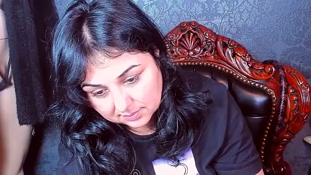 SelenaNoctis online show from February 25, 2026, 7:08 am