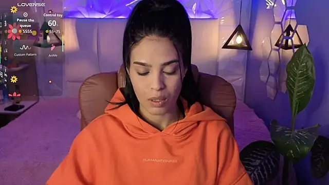 Snapshot of AlessiaVal_ chatting on January 6, 2026, 1:59 pm AlessiaVal online show from January 6, 2026, 1:59 pm