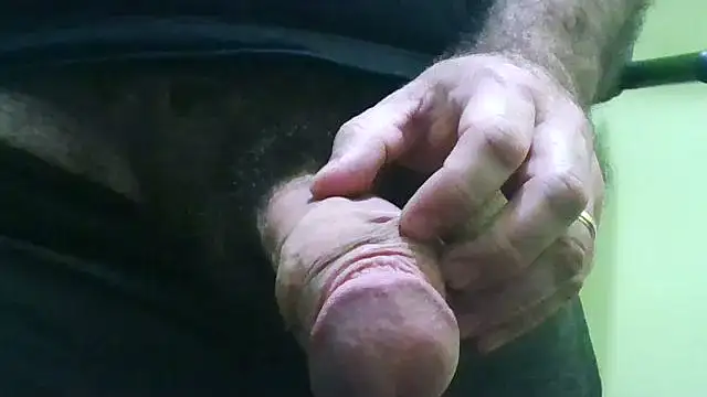 loganwolverine02 online show from November 28, 2025, 3:56 pm