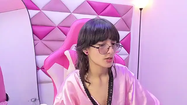 Snapshot of Danny_Face chatting on February 10, 2026, 2:05 pm Danny Face online show from February 10, 2026, 2:05 pm