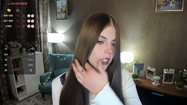 DarleneHatt online show from March 22, 2025, 9:21 pm