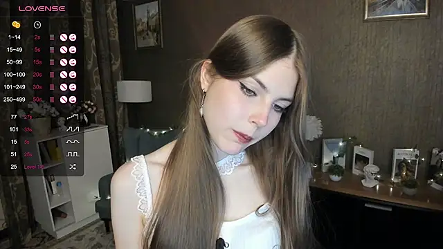 DarleneHatt online show from March 9, 2025, 2:50 am