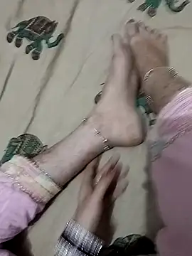 Snapshot of QUEEN-X-CPL chatting on September 13, 2025, 6:19 pm QUEEN-X-CPL online show from September 13, 2025, 6:19 pm