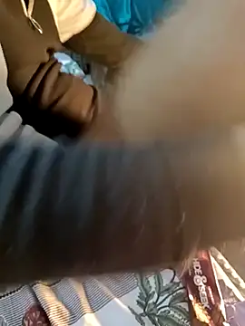 Snapshot of QUEEN-X-CPL chatting on December 14, 2025, 5:51 pm QUEEN-X-CPL online show from December 14, 2025, 5:51 pm