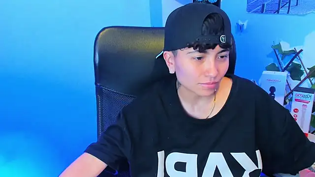 Snapshot of Im_Mathias chatting on December 21, 2025, 3:14 pm Im Mathias online show from December 21, 2025, 3:14 pm