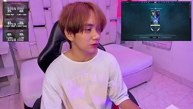 Snapshot of Eriol_ chatting on November 22, 2025, 12:48 pm Eriol online show from November 22, 2025, 12:48 pm