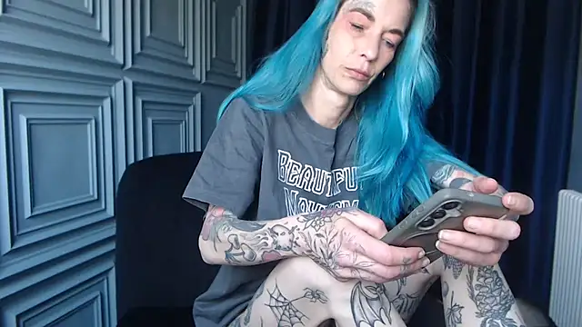 Snapshot of RavenryderUK chatting on May 1, 2026, 10:31 am RavenryderUK online show from May 1, 2026, 10:31 am