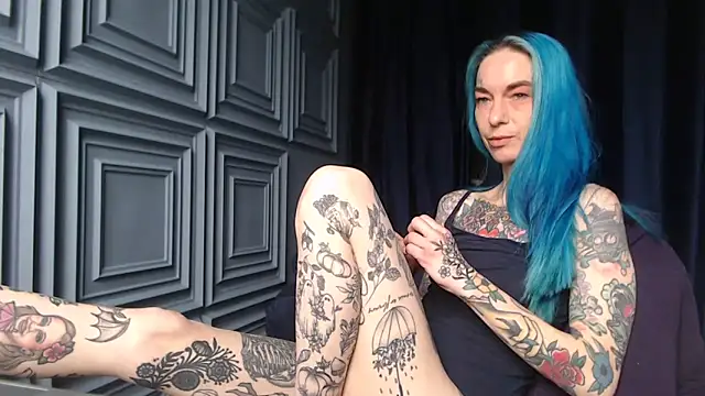 Snapshot of RavenryderUK chatting on March 25, 2026, 10:03 am RavenryderUK online show from March 25, 2026, 10:03 am