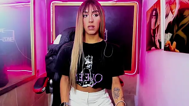 Isabella stanford2 online show from November 13, 2025, 12:31 pm