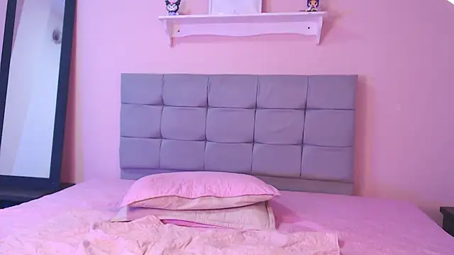 Snapshot of julz_03 chatting on February 4, 2026, 4:29 am julz 03 online show from February 4, 2026, 4:29 am