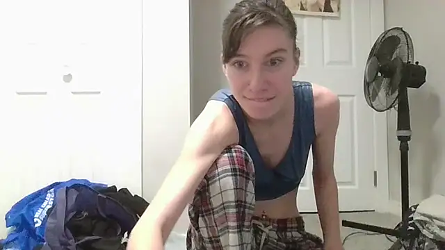 TheSexiest2025 online show from February 17, 2025, 3:47 am