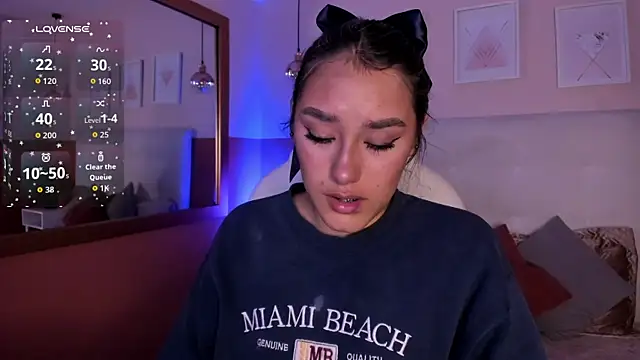  Sophie  miller online show from April 10, 2026, 8:27 pm