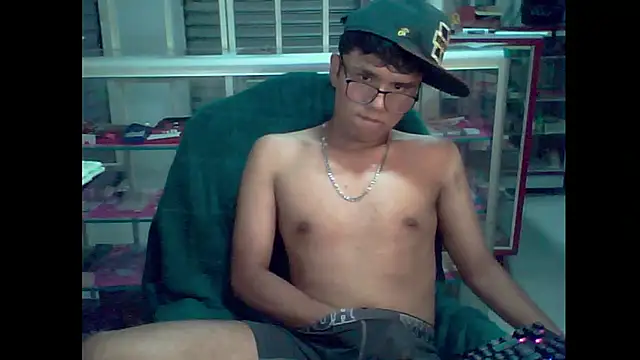 Snapshot of Baby_Cream chatting on December 7, 2024, 8:49 am Baby Cream online show from December 7, 2024, 8:49 am