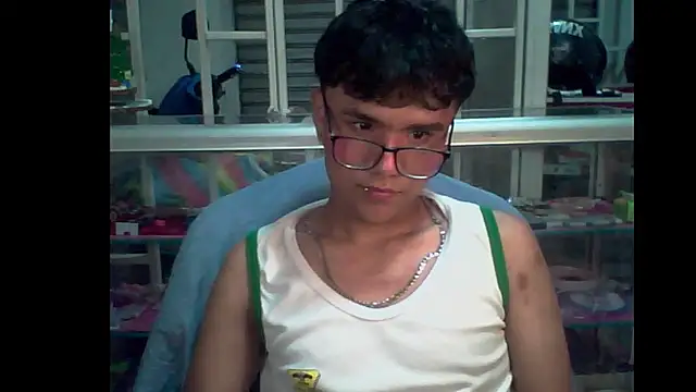 Snapshot of Baby_Cream chatting on December 13, 2024, 7:47 am Baby Cream online show from December 13, 2024, 7:47 am