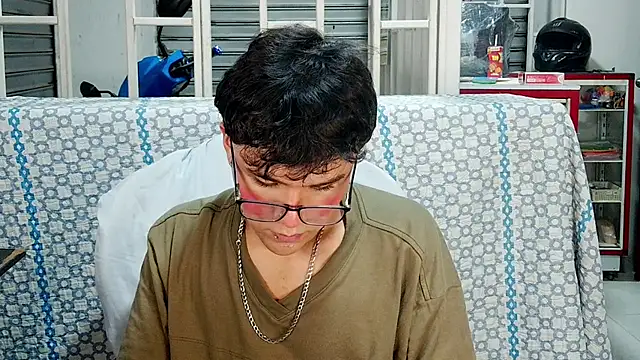 Snapshot of Baby_Cream chatting on December 19, 2024, 7:51 am Baby Cream online show from December 19, 2024, 7:51 am