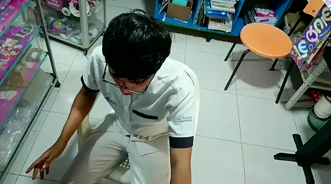 Snapshot of Baby_Cream chatting on January 27, 2025, 5:47 am Baby Cream online show from January 27, 2025, 5:47 am