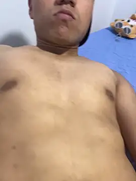 Snapshot of Baby_Cream chatting on December 2, 2025, 12:11 am Baby Cream online show from December 2, 2025, 12:11 am