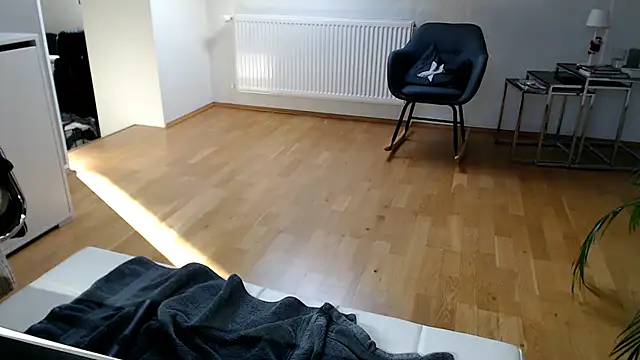 Snapshot of SportyAss00 chatting on December 1, 2025, 8:37 am SportyAss00 online show from December 1, 2025, 8:37 am