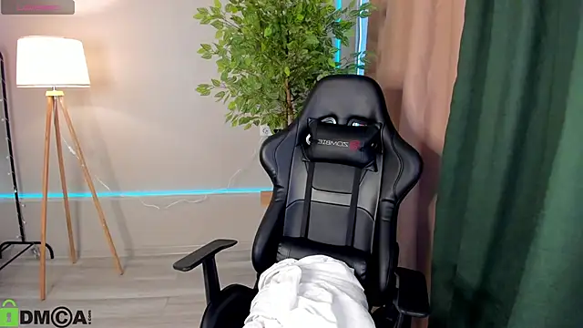 Snapshot of Michelle_Blond chatting on February 28, 2026, 7:30 am Michelle Blond online show from February 28, 2026, 7:30 am