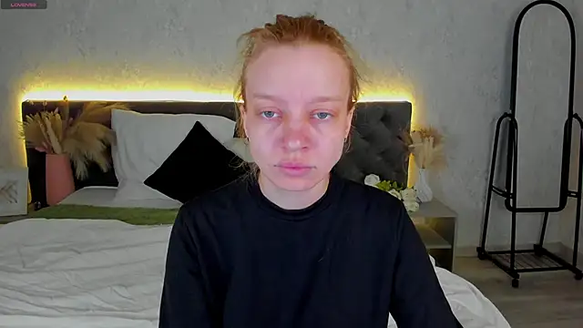 Snapshot of Michelle_Blond chatting on March 12, 2026, 9:24 am Michelle Blond online show from March 12, 2026, 9:24 am