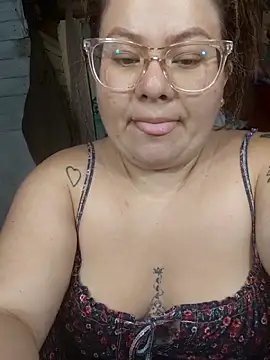 Snapshot of Penshui08 chatting on April 15, 2026, 8:42 pm Penshui08 online show from April 15, 2026, 8:42 pm