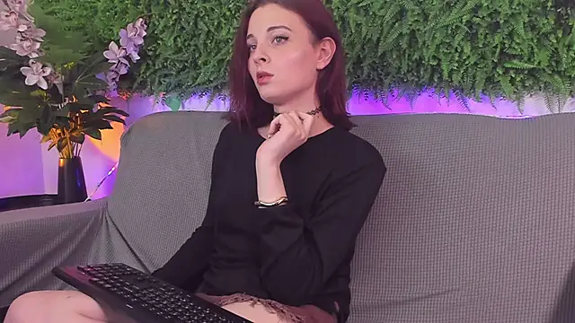 AprilAvery online show from March 14, 2025, 10:16 pm