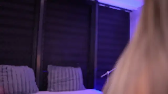 Snapshot of Candy_Ivy chatting on March 13, 2025, 7:06 pm Candy Ivy online show from March 13, 2025, 7:06 pm