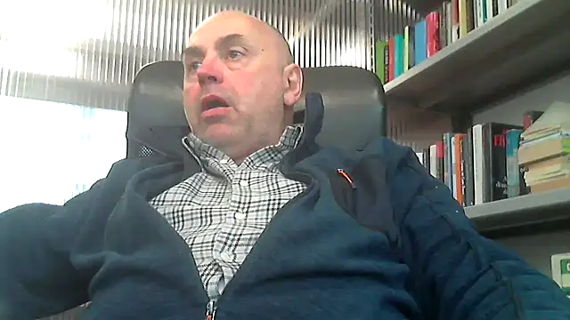 pantomax online show from February 4, 2026, 1:06 pm