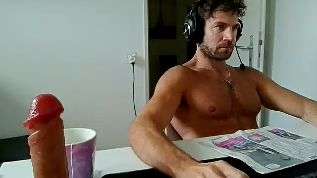 alpha-hunk online show from May 12, 2026, 8:54 am