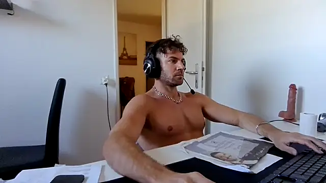 alpha-hunk online show from April 8, 2026, 1:34 pm