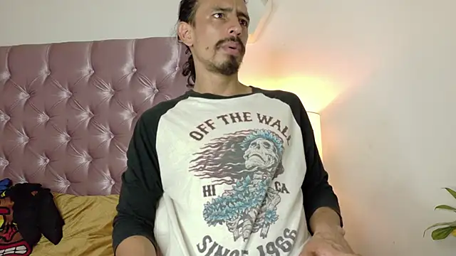 Snapshot of Sr_Magnus_ chatting on September 11, 2025, 6:02 am Sr Magnus online show from September 11, 2025, 6:02 am