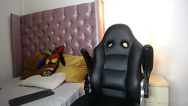 Snapshot of Sr_Magnus_ chatting on September 22, 2025, 4:51 am Sr Magnus online show from September 22, 2025, 4:51 am