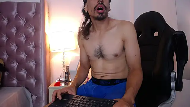 Snapshot of Sr_Magnus_ chatting on October 24, 2025, 8:02 am Sr Magnus online show from October 24, 2025, 8:02 am