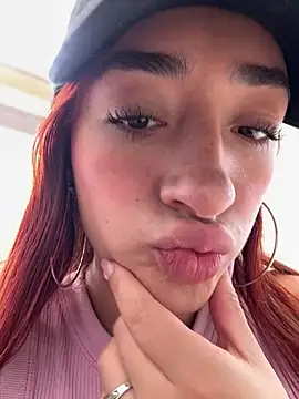 Snapshot of ariiel_ chatting on March 1, 2026, 4:40 pm ariiel online show from March 1, 2026, 4:40 pm