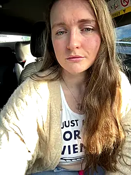 Snapshot of BustyBonnieUK chatting on December 4, 2025, 11:20 am BustyBonnieUK online show from December 4, 2025, 11:20 am