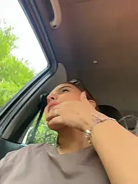 vivicolibri online show from December 5, 2025, 7:55 pm