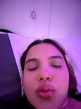 Snapshot of vivicolibri chatting on April 8, 2026, 3:30 am vivicolibri online show from April 8, 2026, 3:30 am