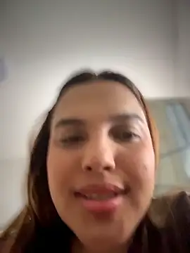 Snapshot of vivicolibri chatting on April 16, 2026, 4:08 pm vivicolibri online show from April 16, 2026, 4:08 pm