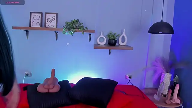 Snapshot of maddy_walker chatting on December 19, 2025, 12:40 pm maddy walker online show from December 19, 2025, 12:40 pm