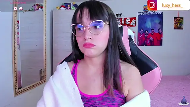 Snapshot of Lucyy-hess chatting on July 10, 2026, 9:59 pm Lucyy-hess online show from July 10, 2026, 9:59 pm