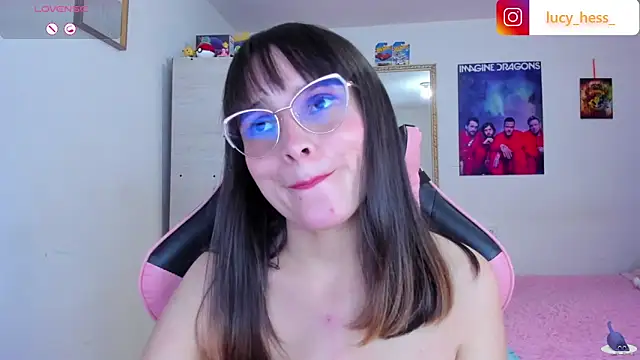 Snapshot of Lucyy-hess chatting on June 17, 2026, 7:35 pm Lucyy-hess online show from June 17, 2026, 7:35 pm