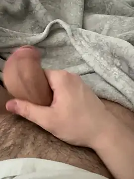 bigbeast19393 online show from March 25, 2026, 9:24 pm