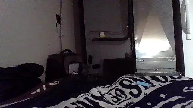 Snapshot of CandiedPompano chatting on October 24, 2025, 10:09 pm CandiedPompano online show from October 24, 2025, 10:09 pm