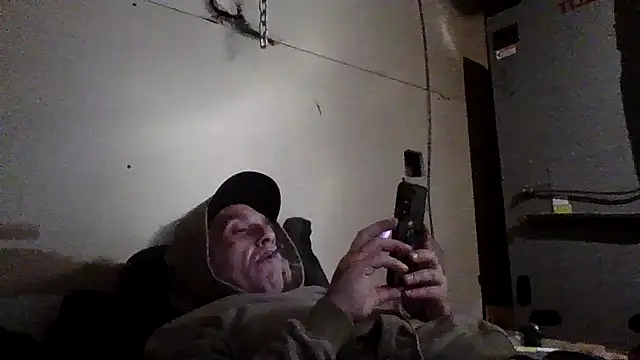 Snapshot of CandiedPompano chatting on October 31, 2025, 5:53 pm CandiedPompano online show from October 31, 2025, 5:53 pm